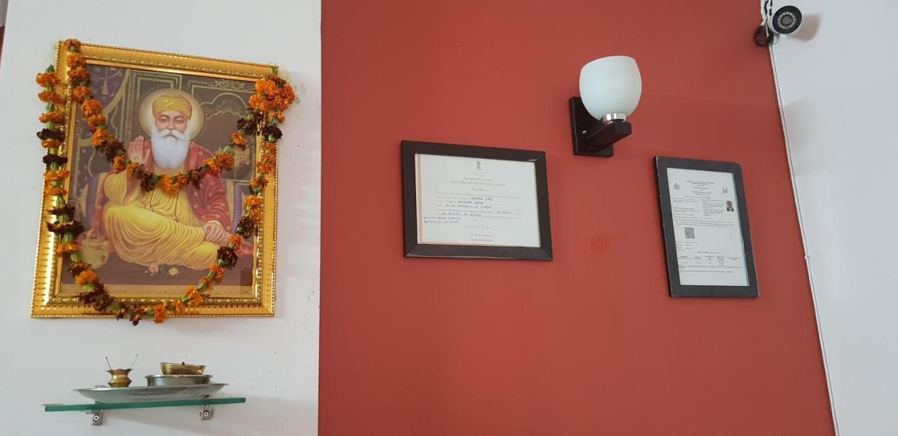 Angel Nri B&B Greater Noida Buitenkant foto